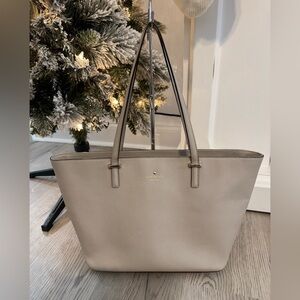 Kate Spade New York Saffiano Leather Cedar Street Medium Harmony Tote Taupe EUC